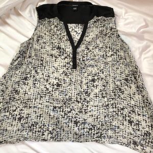 Women’s sleeveless blouse size 1